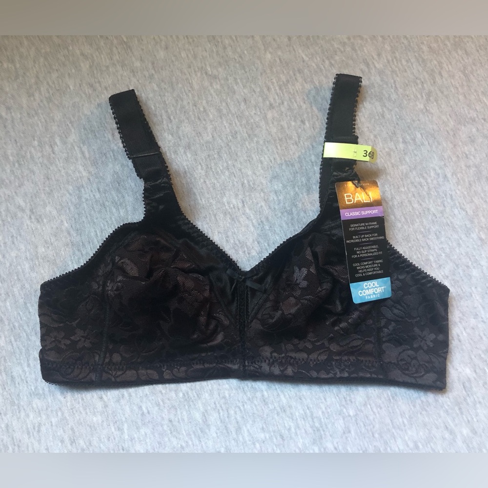 NWT! BALI Bra 3372 Double Support Spa Closure Black Wire Free Lace Size: 36B